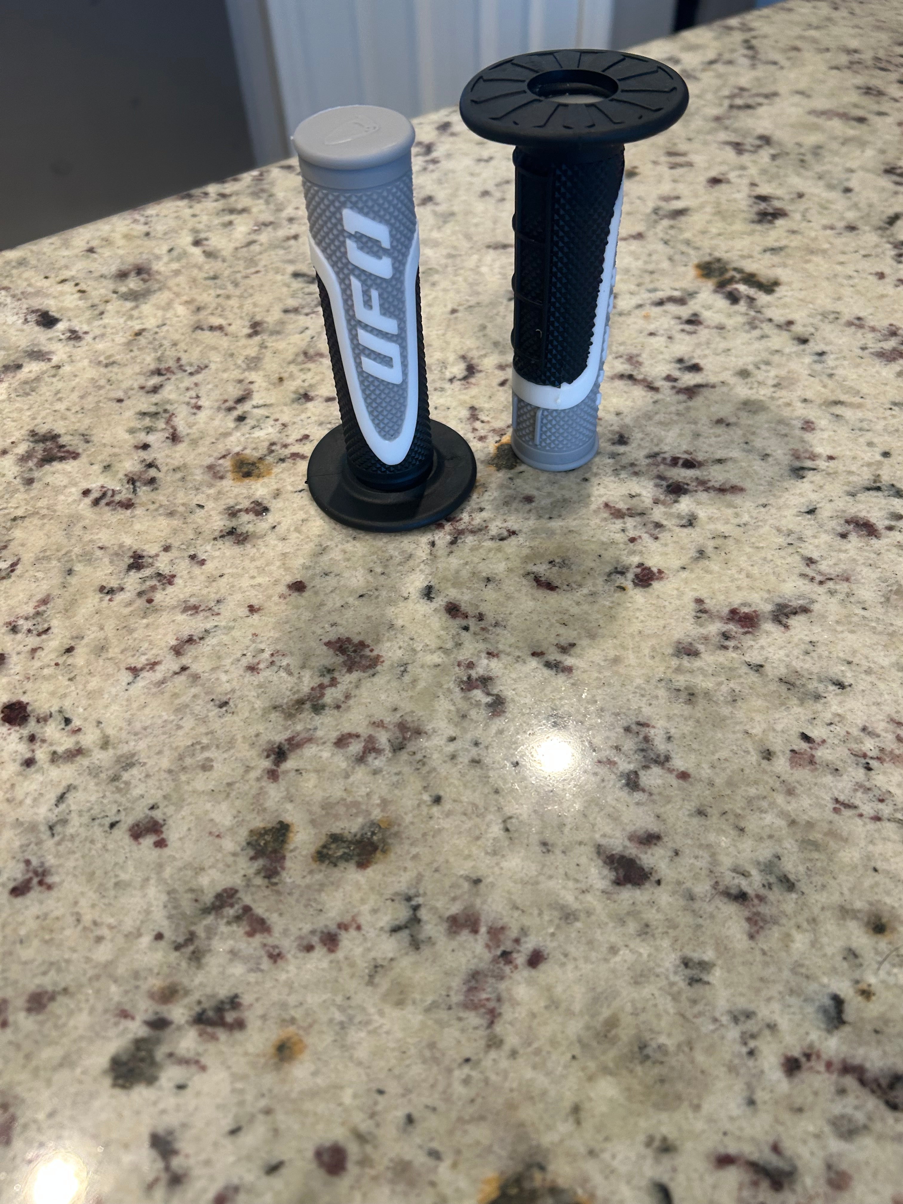 UFO half waffle grips